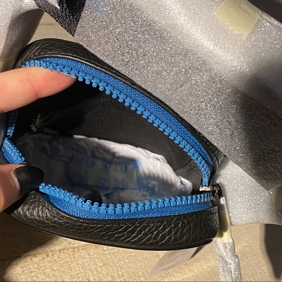 ❗️LAST ONE❗️COACH Spiderman Comic Crossbody MARVEL - Picture 9 of 13